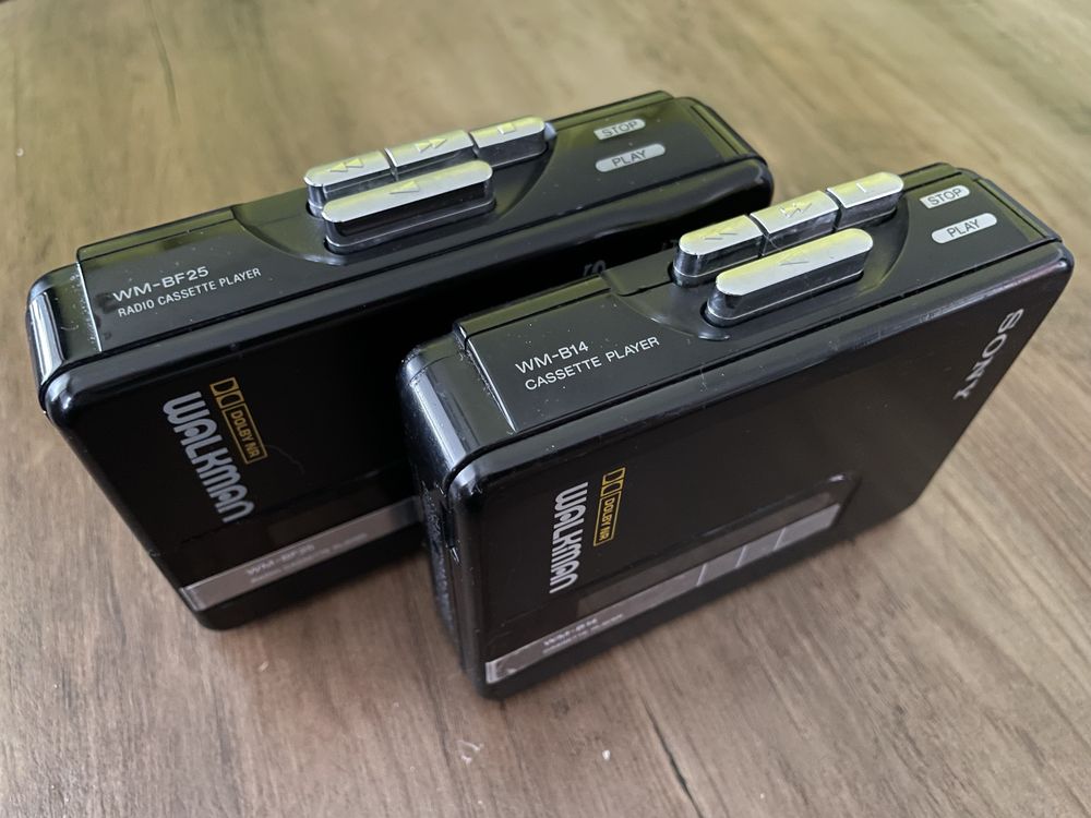 Walkman Sony 2 egz. Nie dzialają.