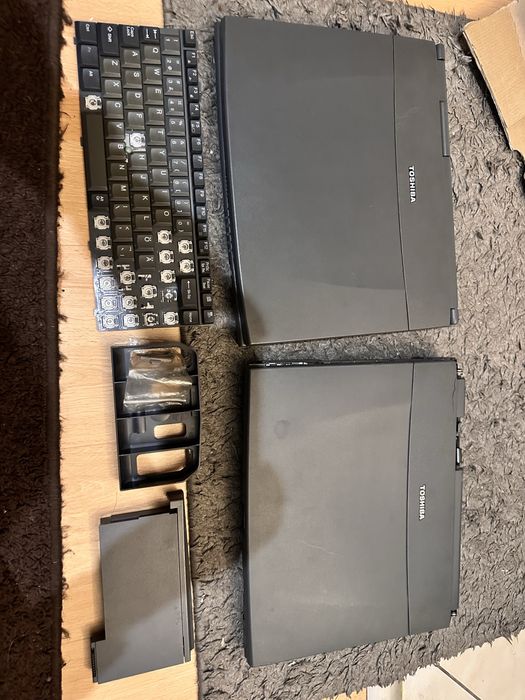 2 x toshiba Tecra