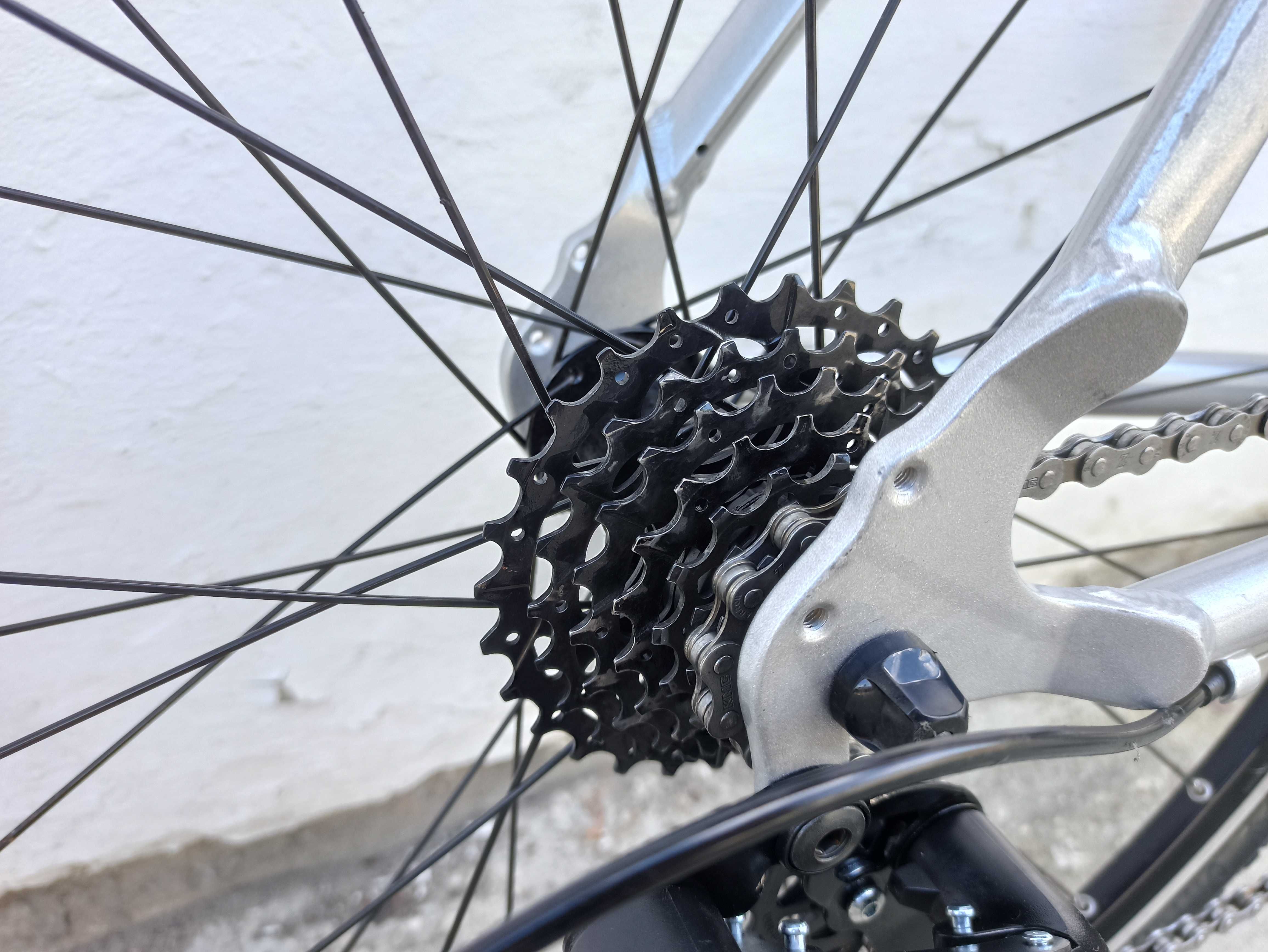 Kolarka kolarzówka szosa Btwin Triban RC 100 na wzrost L 173-188 cm
