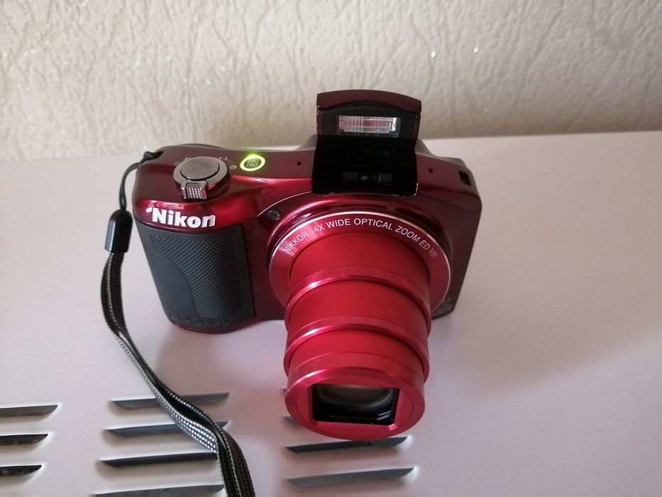 Цифровий фотоапарат Nikon coolpix