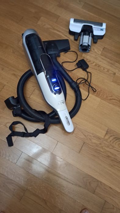 Акумуляторний оригінальний пилосос  БОШ 25,2  В