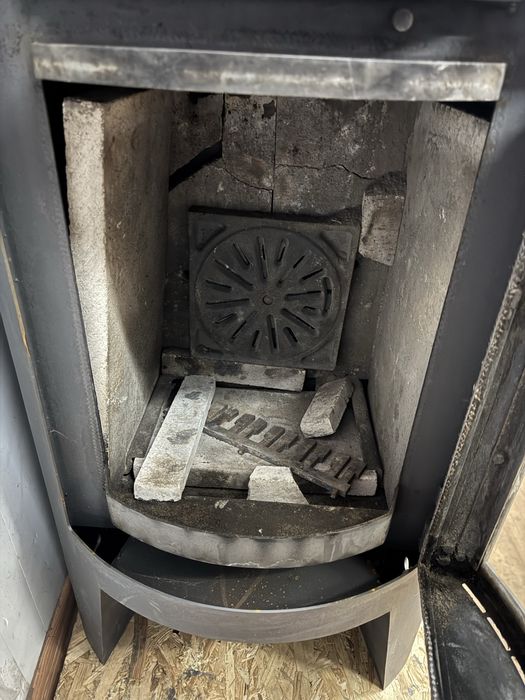 Німецький камін твердопаливний