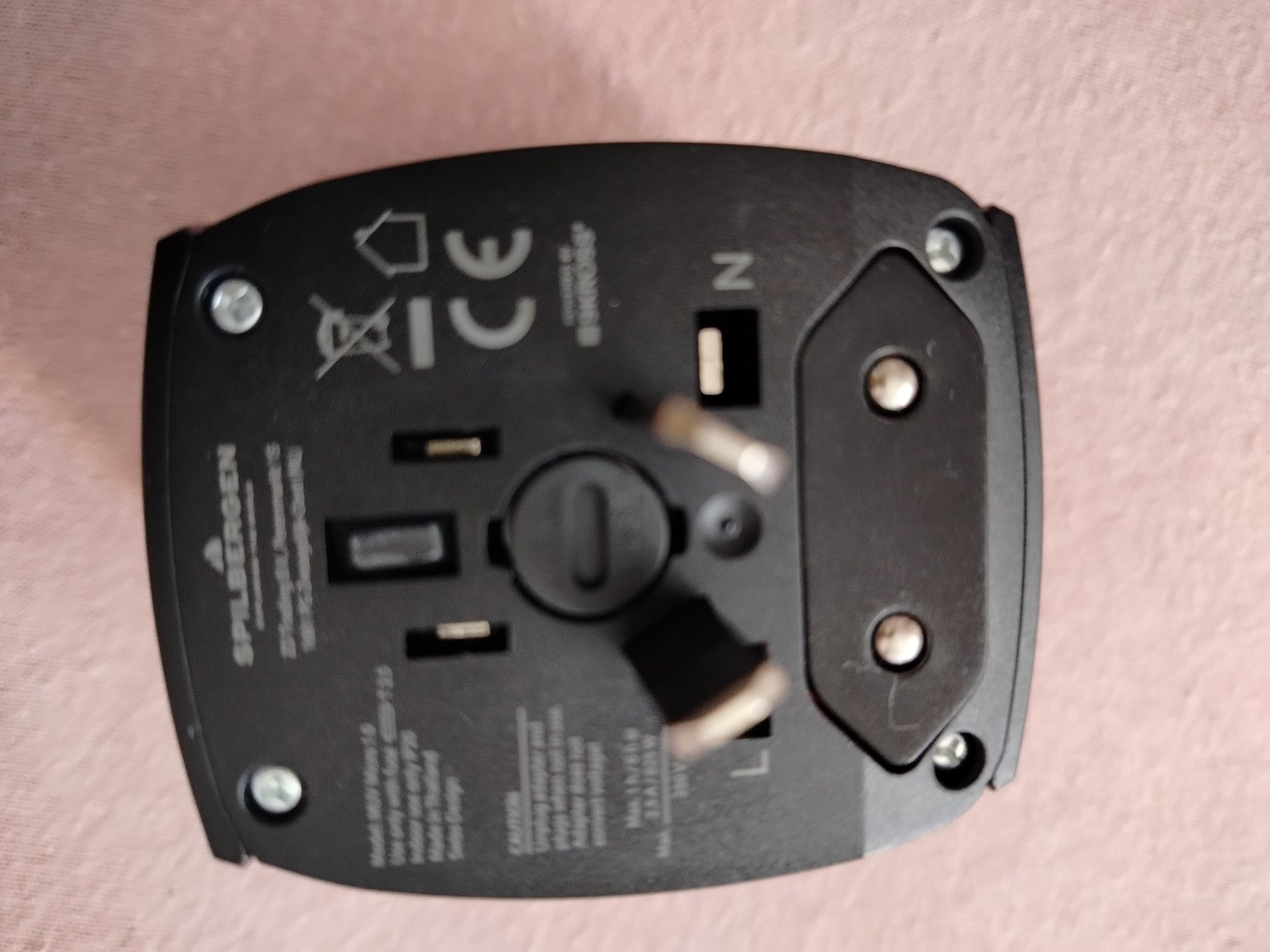 Adapter podróżny Spilbergen