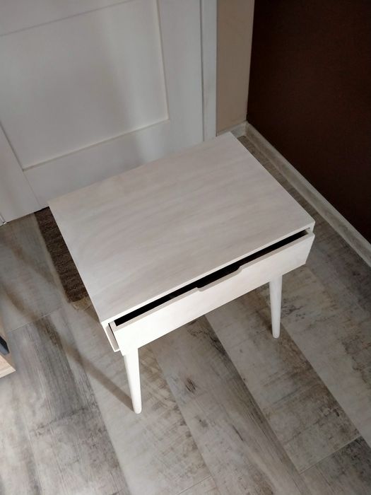 Szafka nocna- stolik do pomalowania