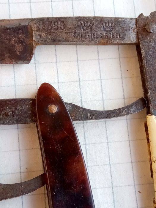 Продам опасную бритву