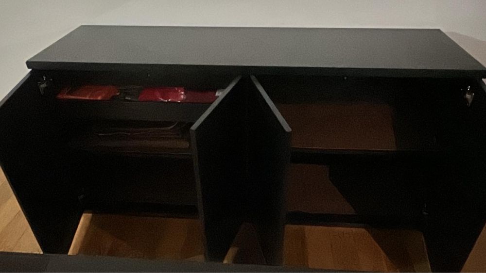 Aparador preto-castanho