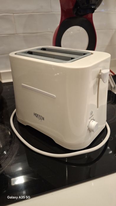 Vendo maquina de cafe dolce gusto e torradeira