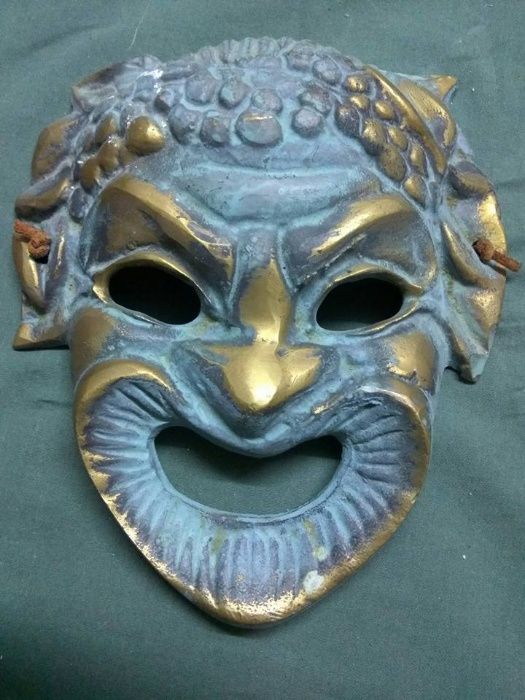 Máscaras Decorativas em Metal/Latão