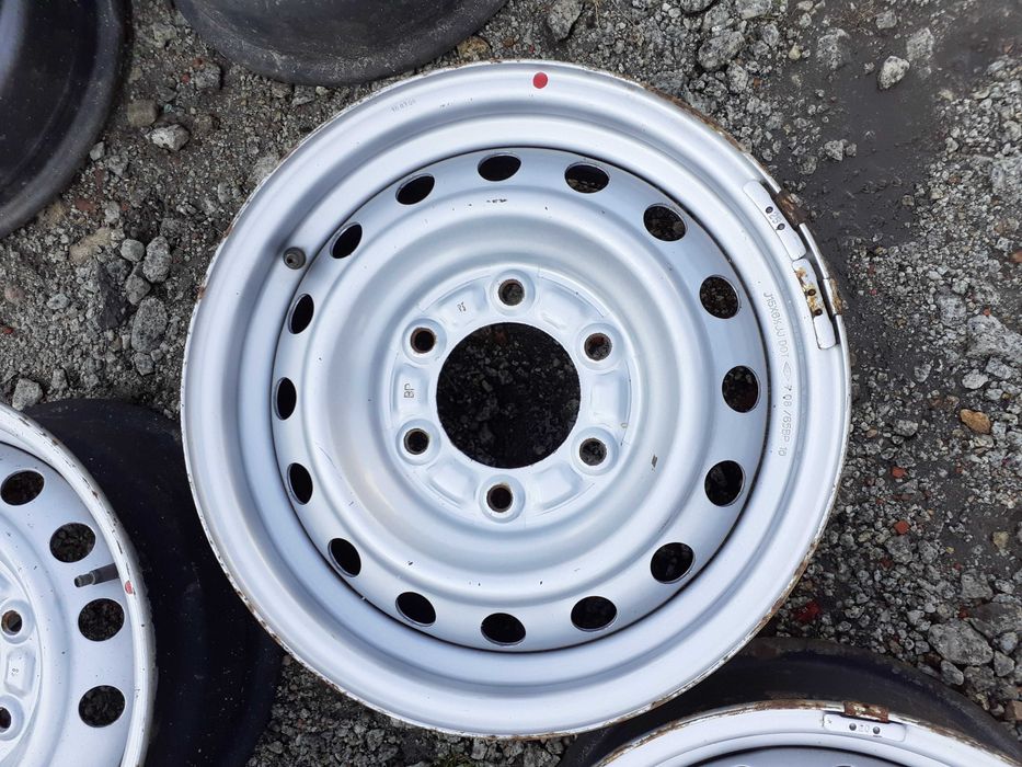 Felgi stalowe ISUZU D-MAX 6x139,7 6,5Jx15 ET41 Nr.32