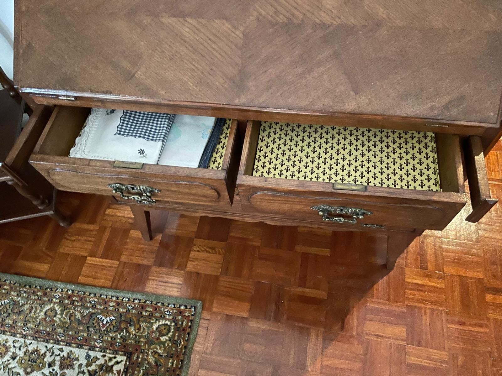 Escrivaninha vintage