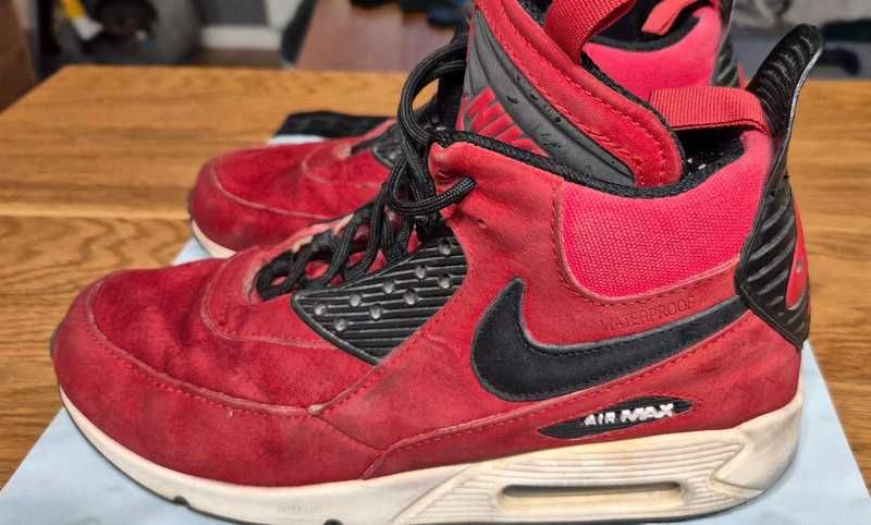 Buty zimowe czerwone NIKE rozm. 44