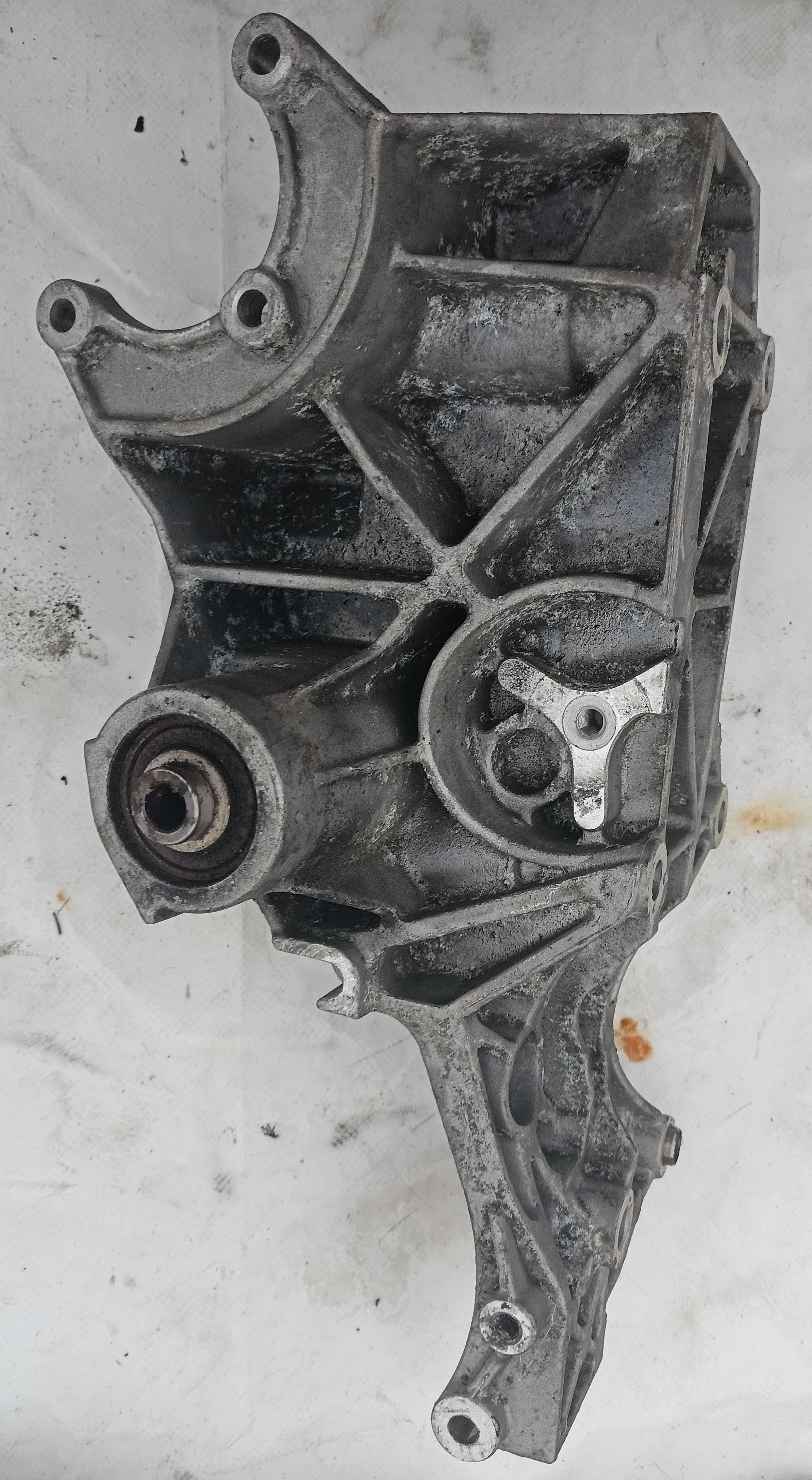 vw passat b5 łapa mocowanie alternatora  038  903  143  ae ##