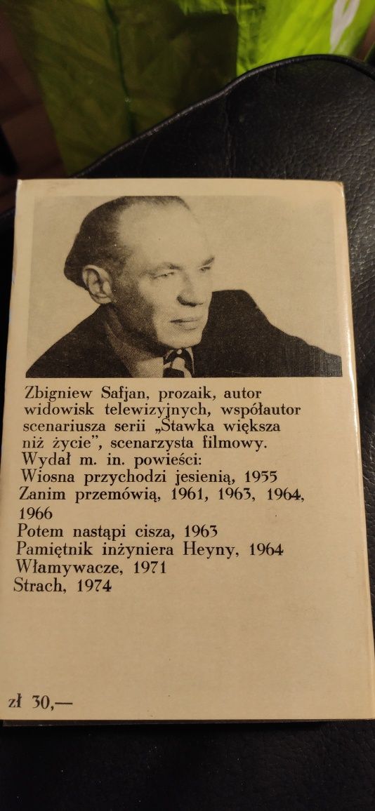 "Pole niczyje" Zbigniew Safjan