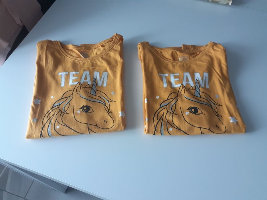 Bluzki dla bliźniaczek