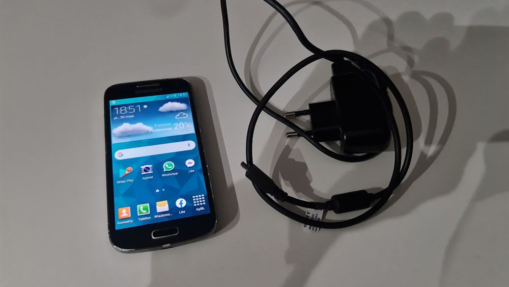 Samsung Galaxy S4 Mini z ładowarką - 100% sprawny!