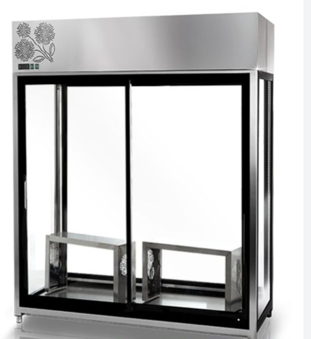 Szafa , altana , chłodnia lodówka na kwiaty