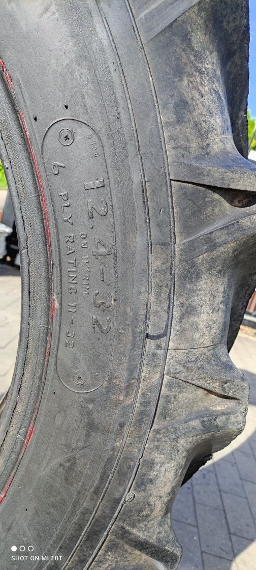 12.4-32  12.4R32  Goodyear SURE GRIP