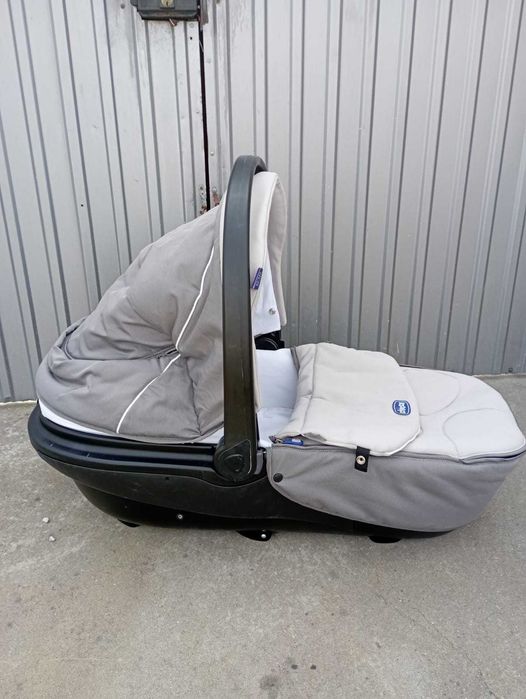 Chicco Trio Kit.