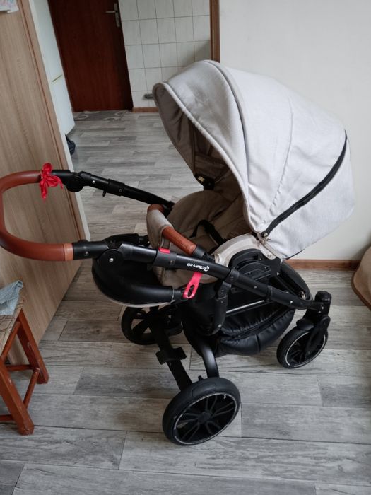Mam na sprzedaż wózek 3w1