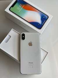 Apple iPhone X - 64GB - Silver хорошем состоянии.