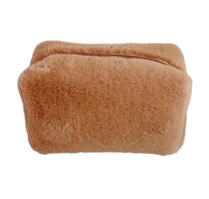 Пухнасті косметички