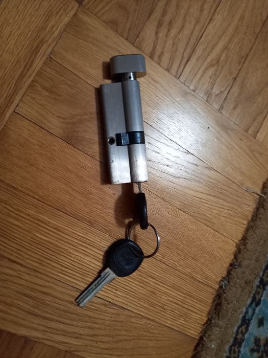 Замок дверной USK