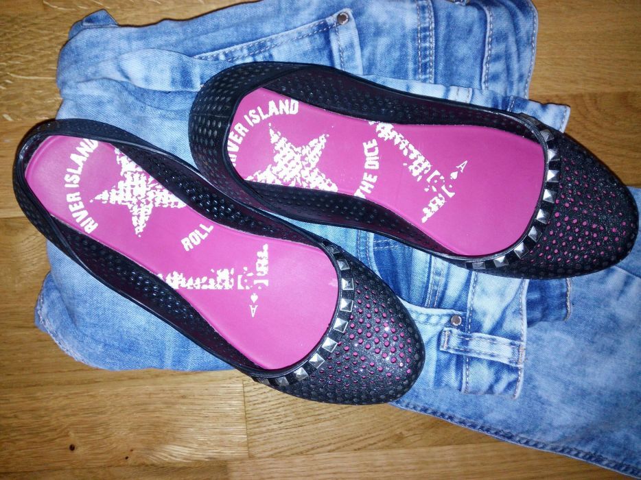 Мыльницы River Island р37