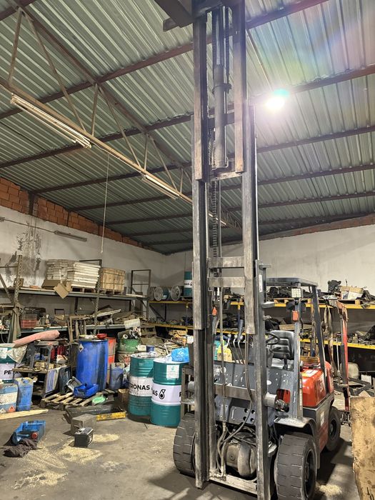 Empilhador manitou de 3000 kgrs diesel triilex