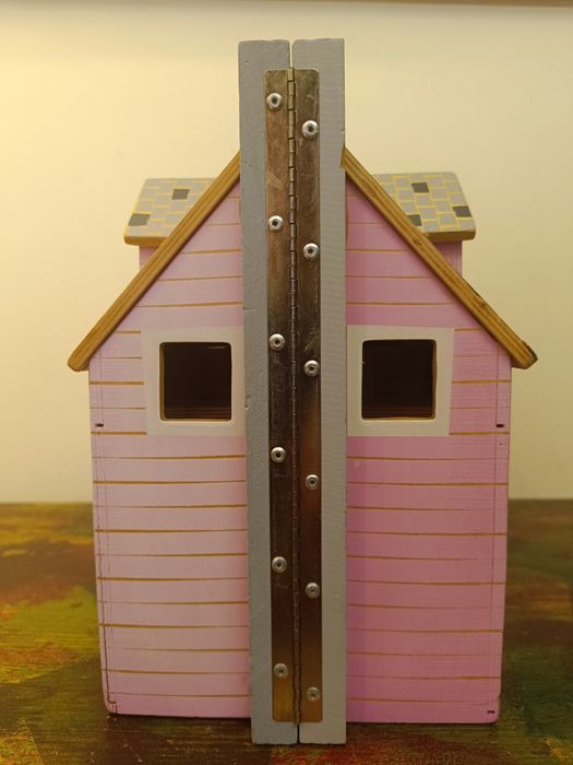Casa de Bonecas de Madeira Dobrável Melissa & Doug Fold & Go Mini Doll
