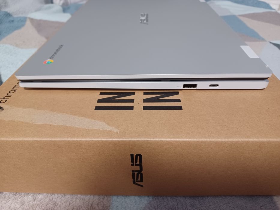 ASUS Chromebook CX1500CN