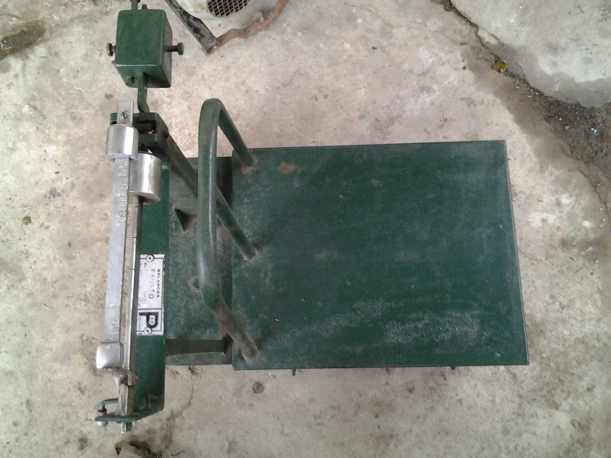 motor lletrico 220v monofasico 1,5 a trabalhar bem como novo