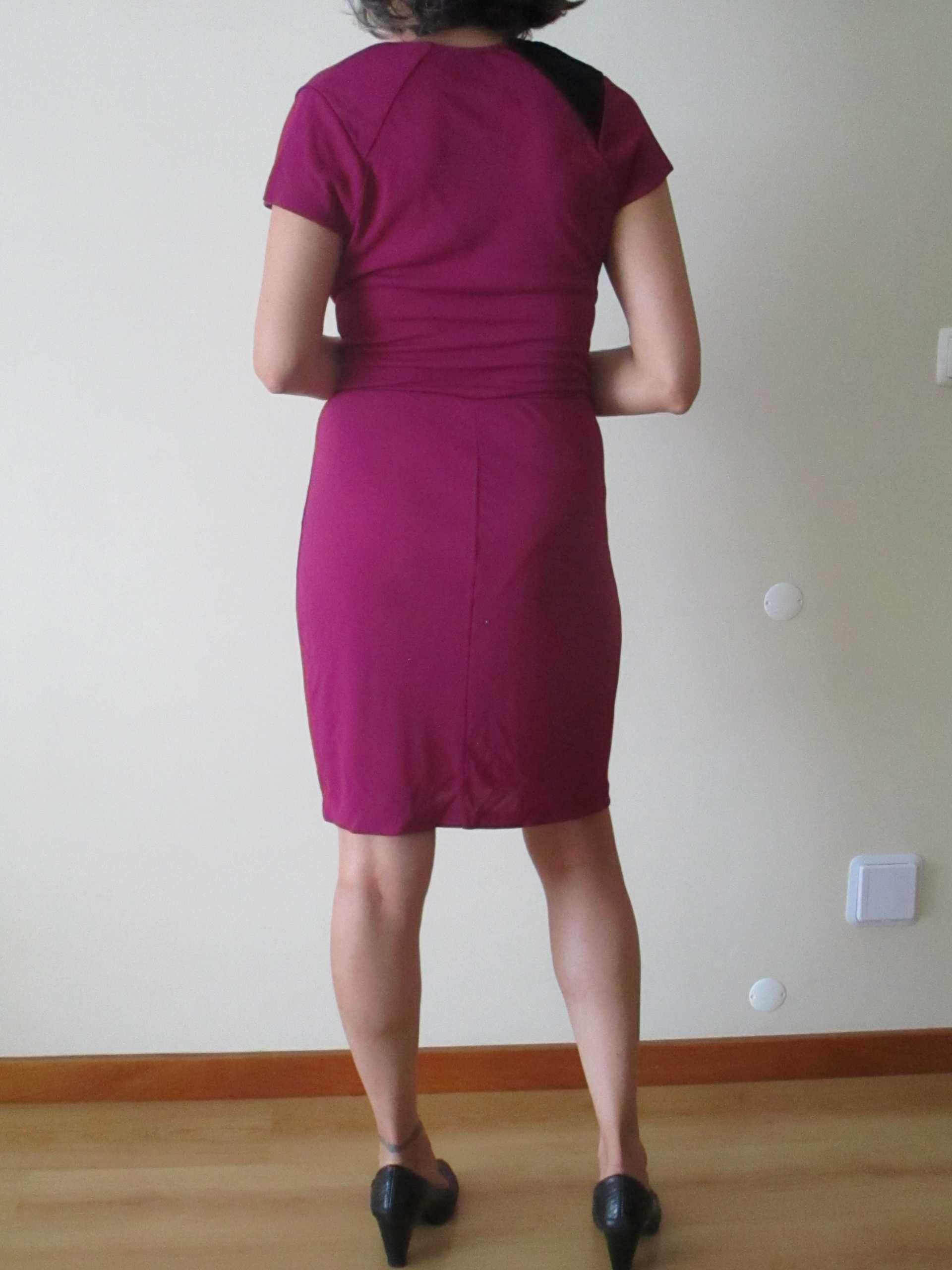 Vestido justo roxo COMO NOVO