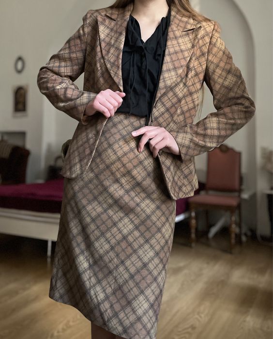 Вінтажний костюм