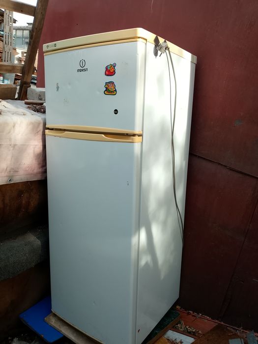 Холодильники  3 в хорошем состоянии