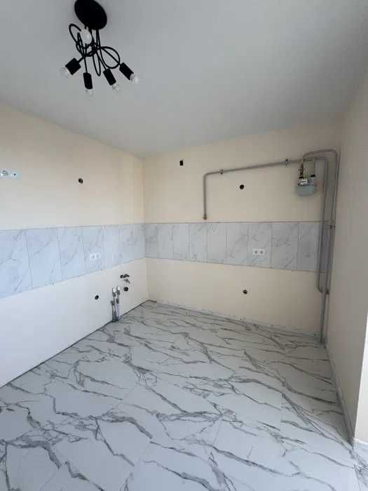 1 кімантана квартира з ремонтом  ,мікрорайон Пасічна ! Постанови