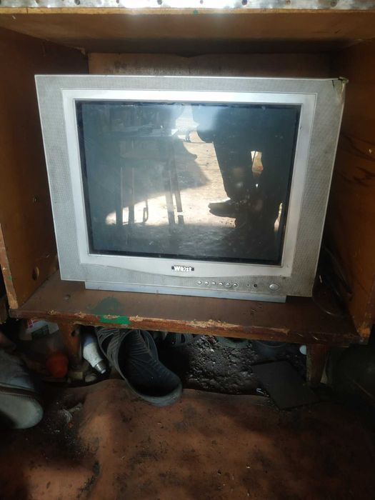 Телевизор West Рабочий