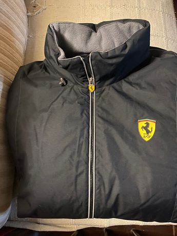 Ferrari Kispo impermeavel  novo