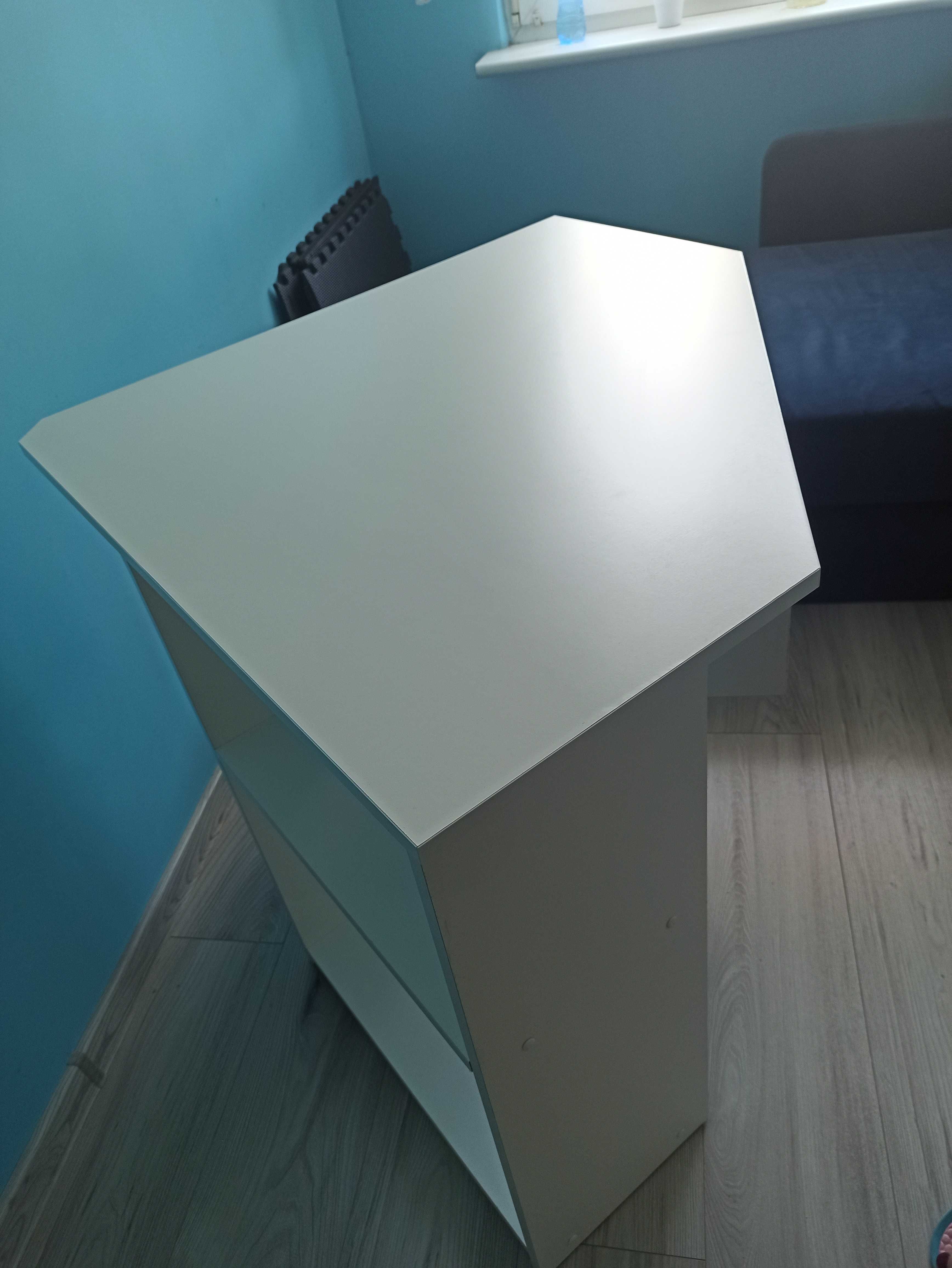 Biurko narożne białe z półkami 80x80x75