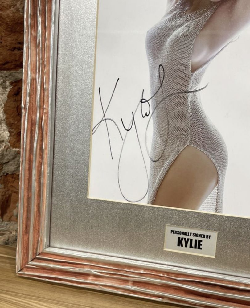 autograf Kylie Jenner