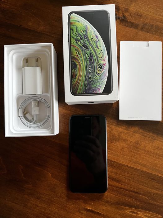 iPhone XS spece gray 64 GB