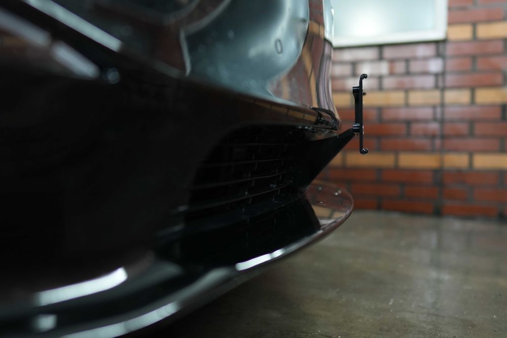 Крепление под номер знак Tesla Model S X Plaid (Номерная рамка)