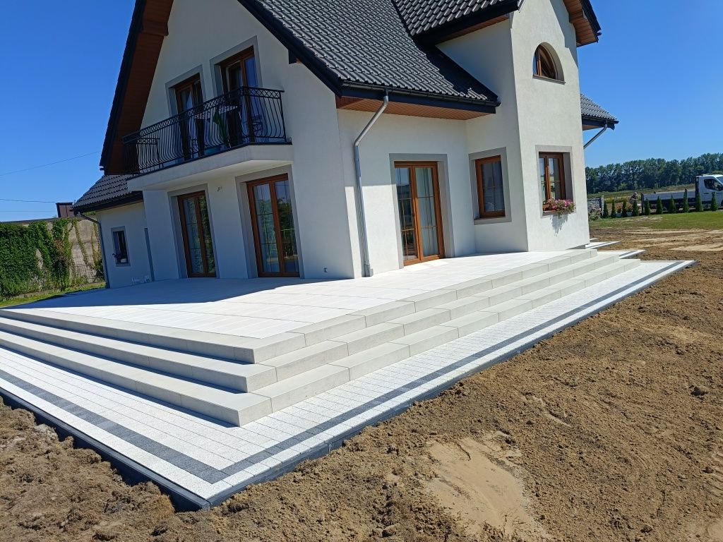 Brukarstwo Kostka brukowa Układanie kostki Usługi brukarskie Brukarz