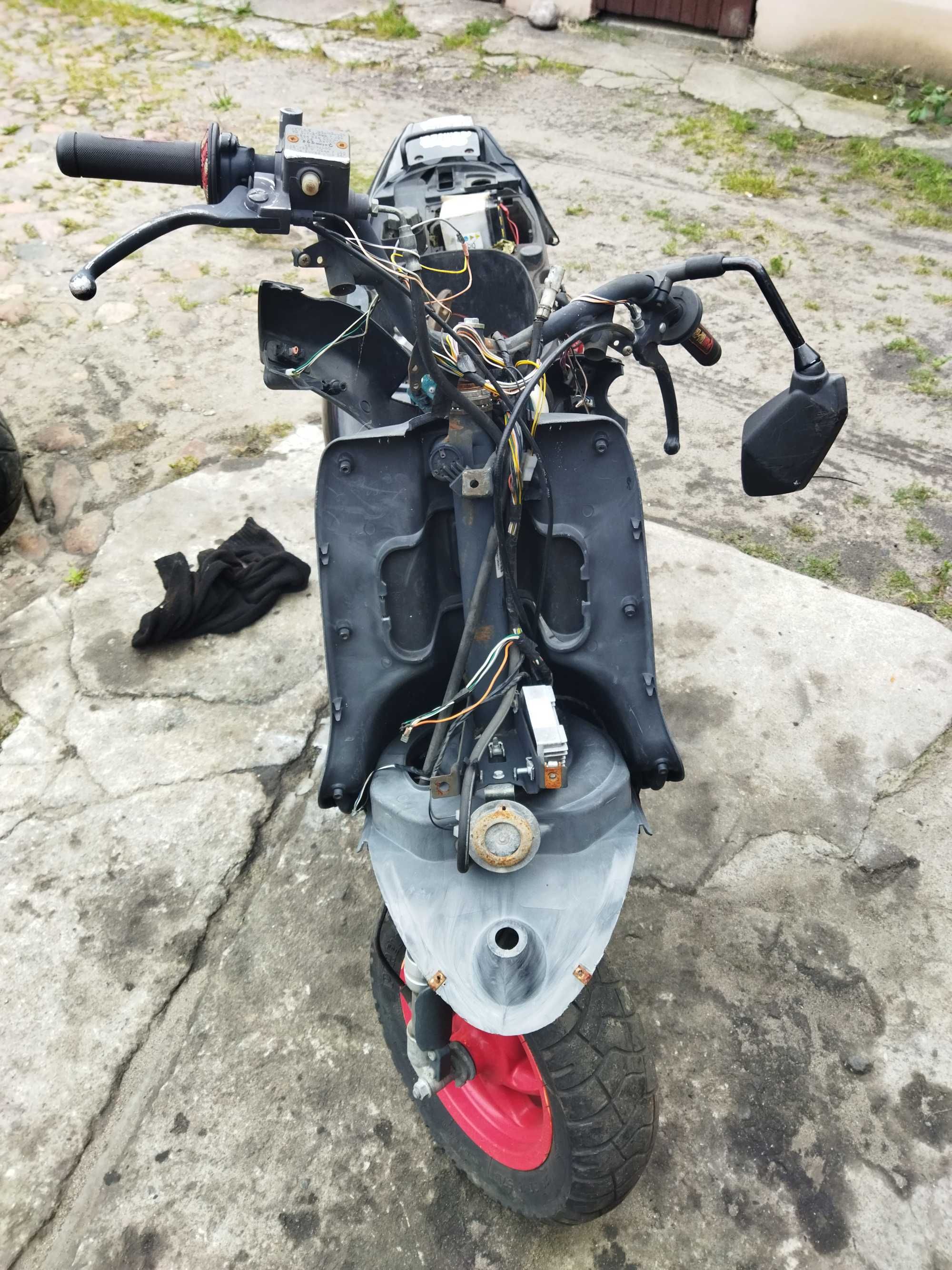 Cześći Gilera Starker