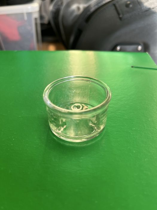 Szklane miseczki/ poidelka np. do terrarium 4,5cmx2,5cm  23 sztuki