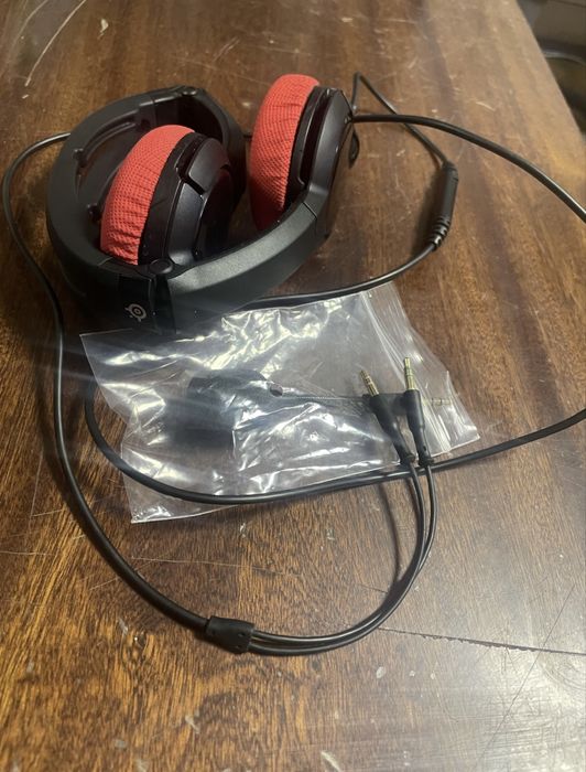 SteelSeries Arctis Nova 1