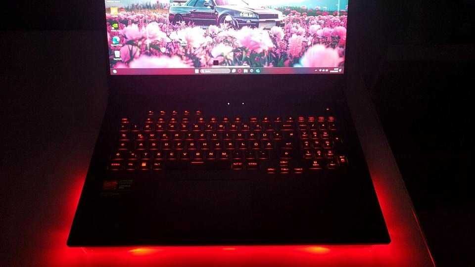 Laptop ASUS ROG Strix G713PV-LL014W (Ryzen 9, RTX 4060, 32GB RAM)