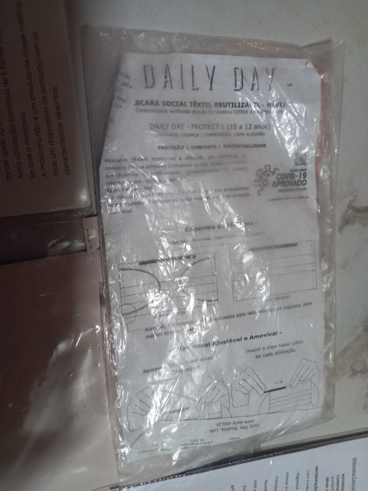 4 Máscaras sociais em tecido - Marcas diferentes