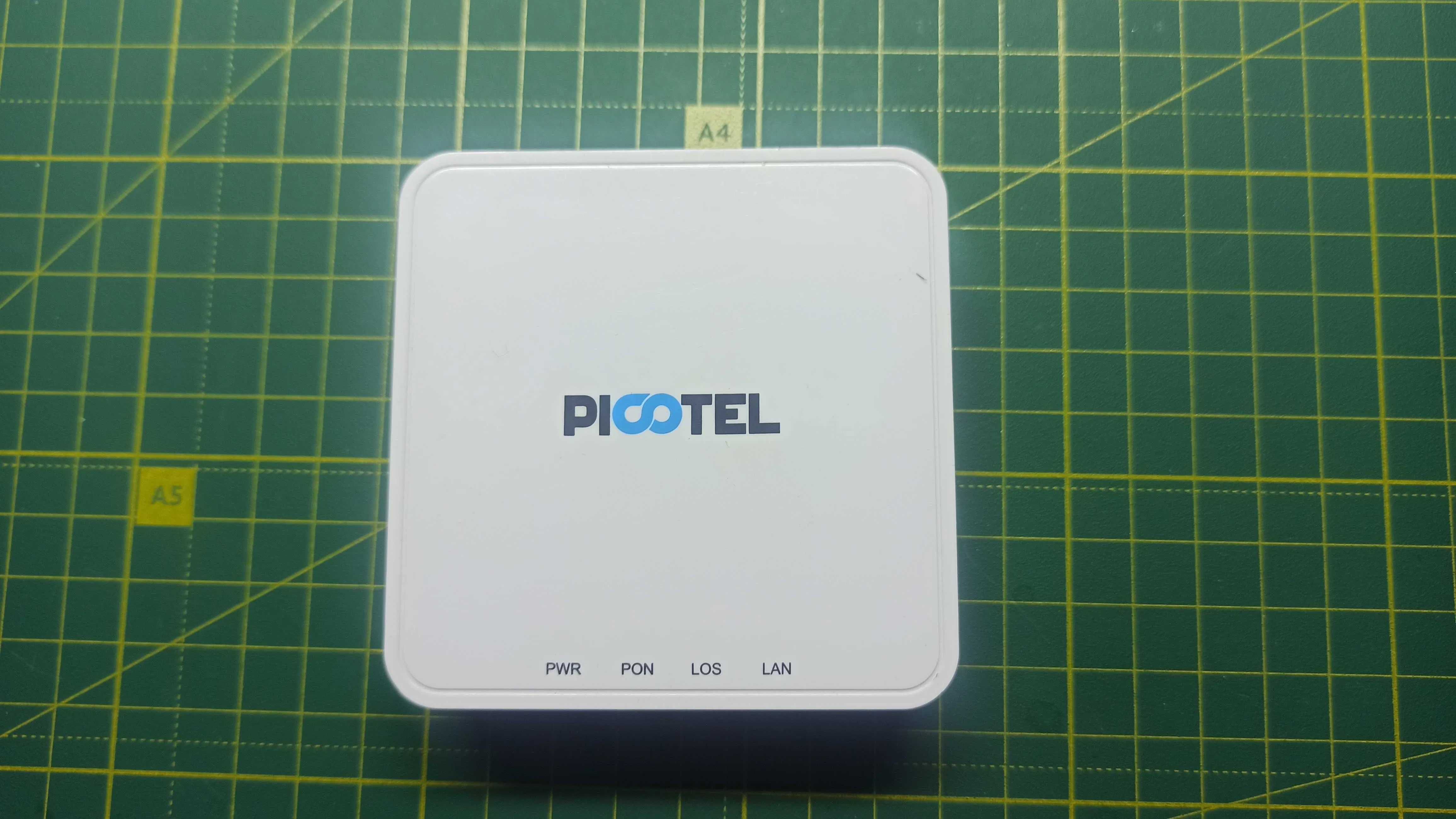 Абонентський термінал Picotel PU-E910 XPON