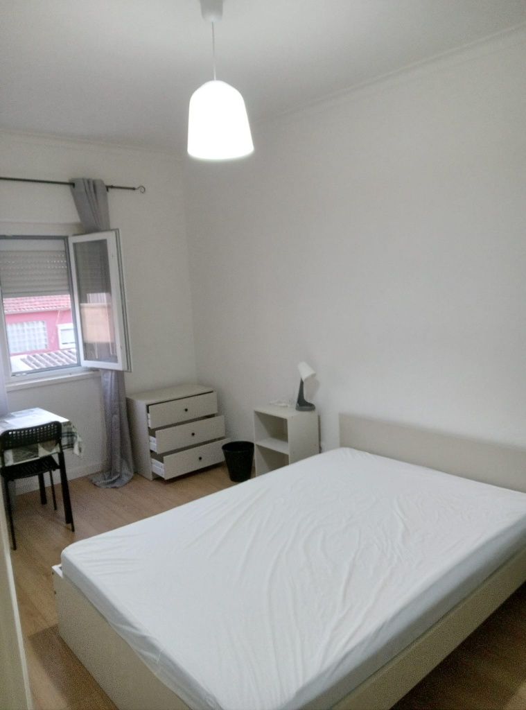 Quarto alugar  casal