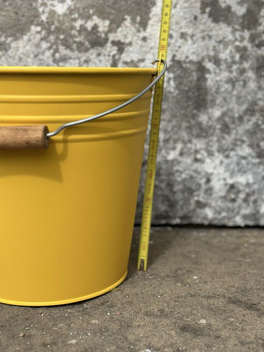 Balde Amarelo novo